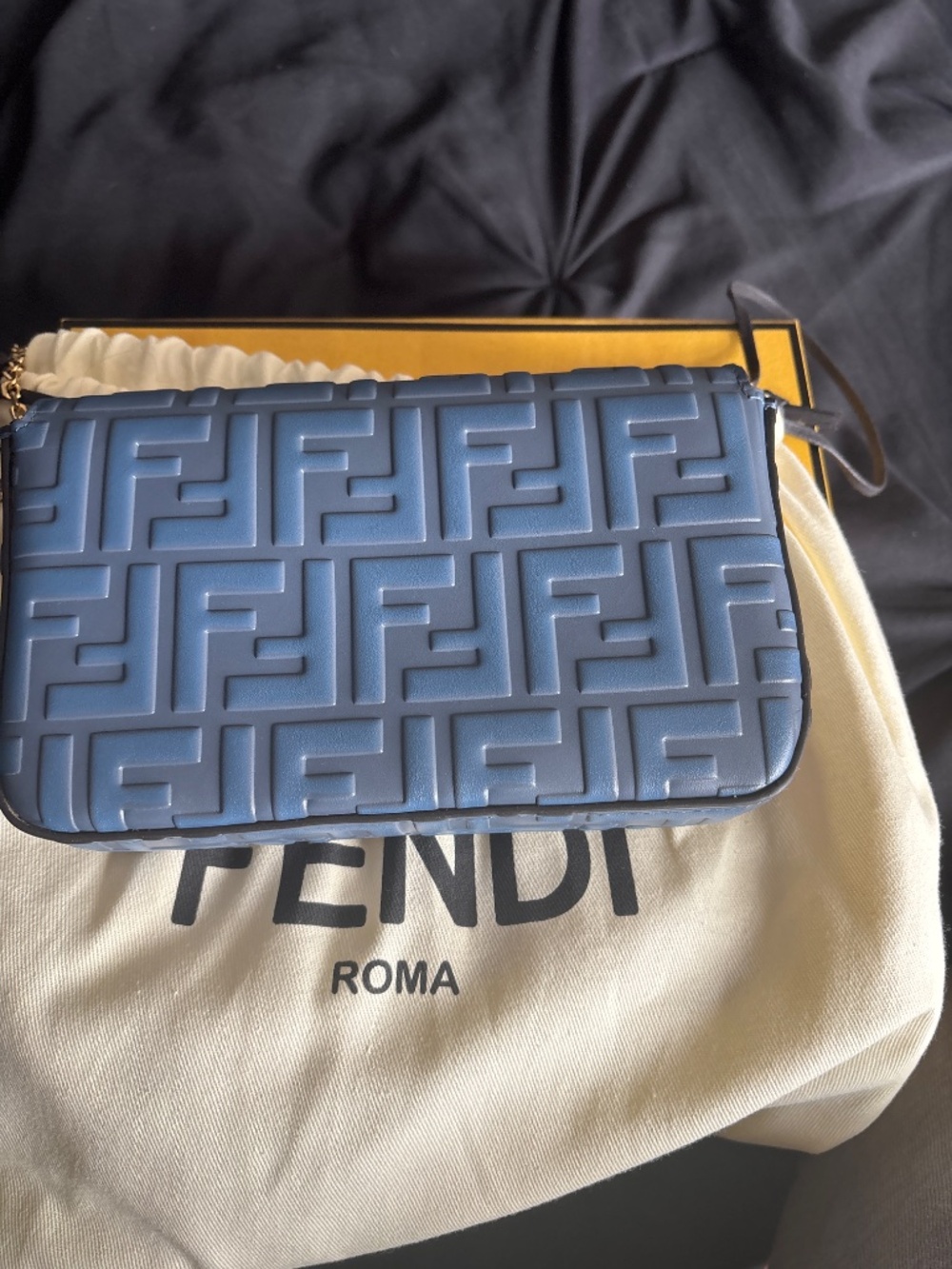 Fendi - Picture 5 of 5